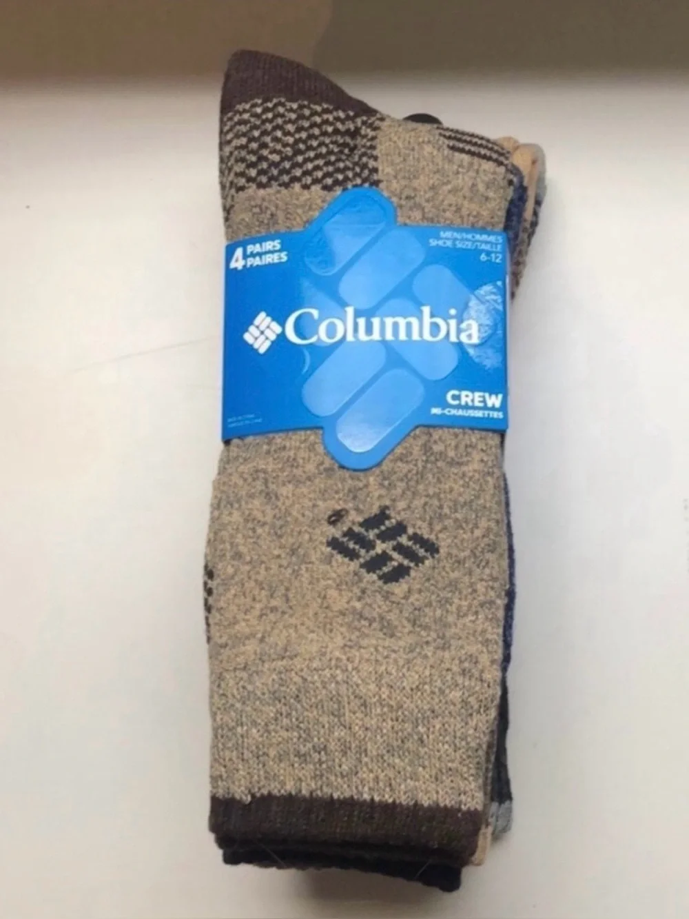 New Columbia Socks Men’s 4 Pair Crew Socks Casual Activewear Outdoor Athletic